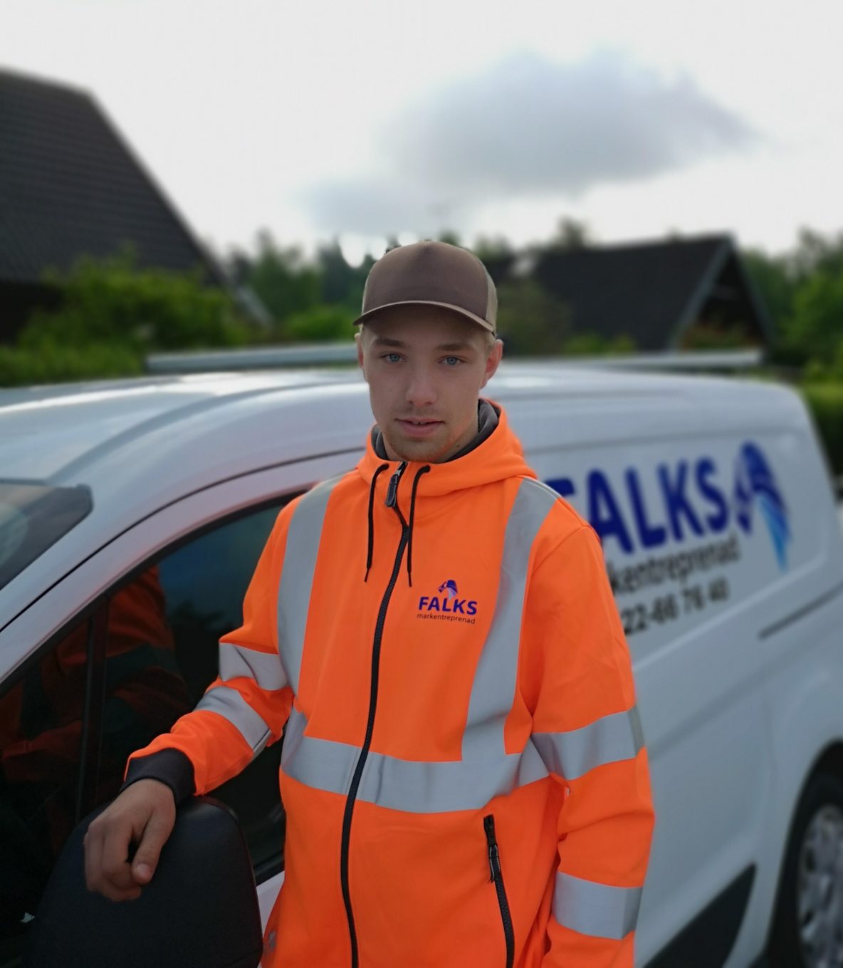 Välkommen Emil till oss! Kul att du äntligen börjar hos oss som maskinist efter dina år på #bräckegymnasiet i Göteborg.